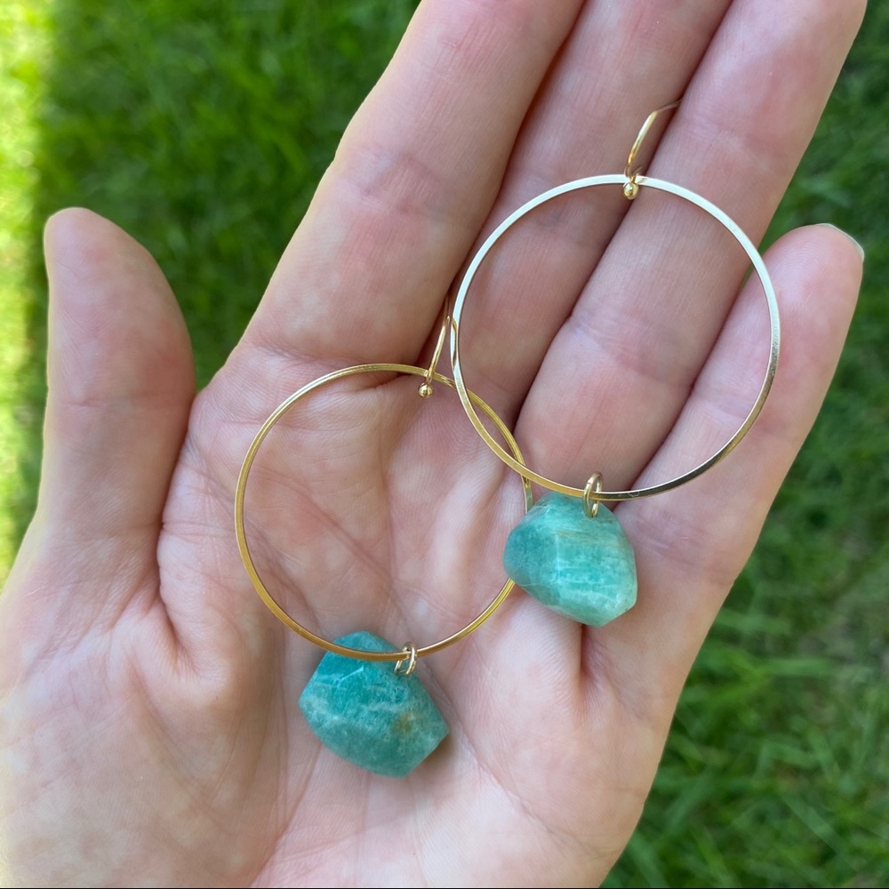 FP Chalcedony Hoop Earrings - Picture 3 of 4